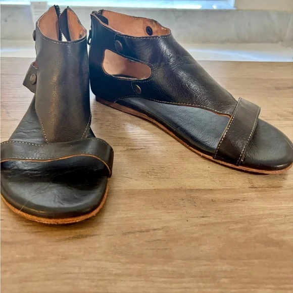 Women’s Bed Stu Soto Black Leather Sandals - Picture 4 of 10